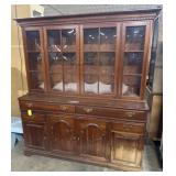 Traditional Pennsylvania House Maple Hutch.