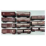 HO Scale Pennsylvania Railroad Box Cars.