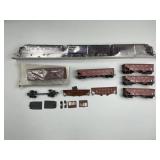Lehigh Valley Locomotives, Hoppers, Model Kit.
