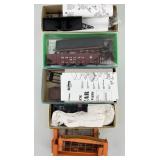 10 HO Scale Model Train Kits, Train Cars.