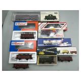 Train Locomotive & Train Cars, Box Cars, Gondolas