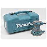 Makita 5" Random Orbit Sander & Case B05030K