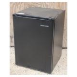 Black & Decker 2.7cf Compact Refrigerator