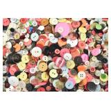 Collection Vintage Buttons - 2LBS, APX 1400 QTY,