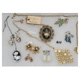 (11pc) Elegant Vintage Jewelry, Pendant ...