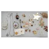 (28pc) Brooches, Tacks, Stick Pins, Pendants, ...