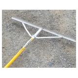 Pro Trade Rake Power 36" Screening Rake Fiberglass