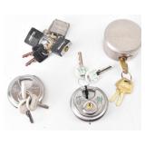 Lot of Locks: Puck Lock, Circular Locks &