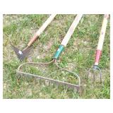 Garden Rake, V - Shaped Weeding Hoe, 3 Prong ...