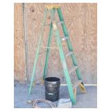 Werner 6ft Ladder, 12/3 Cord & Paint Equip.