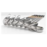(7) Taylor Made DRAW R7 Golf Clubs