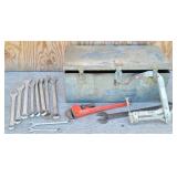 Pipe Wrench, Combination Wrenches & Metal Toolbox
