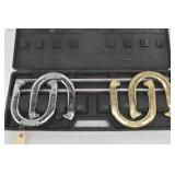 Spalding Horseshoe Set w/ Black Hard Case