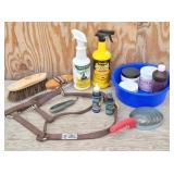 Weaver 1" Average Horse Adjustable Halter -Brushes