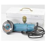 Makita Model 9501B 4" Dics Grinder w/White Case
