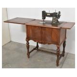 Antique White 77-925 Sewing Machine in Cabinet