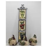 Decor Chickens & Wall Plaque Fruit