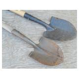 (2) D-Grip Digging / Trenching Shovels