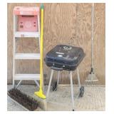 4 ft. Aluminum Step Ladder w/225 lb. load Plus