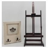 Wood Easle & Country Wall Decor