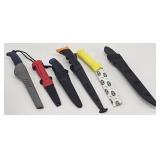 (6) Sharp Fillet / Boning Knives & Sheaths...