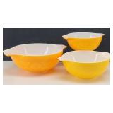 (3) Pyrex 2-Spout Nesting Bowls