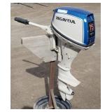 Honda B75 Twin 4-Stroke Outboard Motor