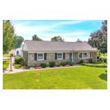 Immaculate 4 Bedroom Rancher, .67 acre, Gordonville PA