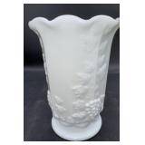 Westmorland milk glass vase 6ï¿½