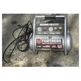 Fortress high-performance air compressor 4 gallon