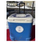 Igloo cooler on wheels