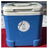 Igloo cooler on wheels