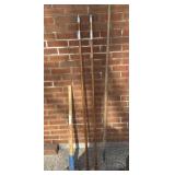 Sledgehammer handles rake