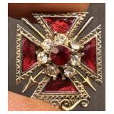 Costume Ruby pendant pIn