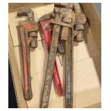 Pipe wrenches