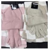 Two new three-piece set scarf gloves set