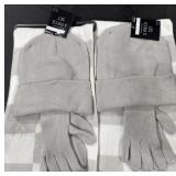 New three-piece scarf glove set