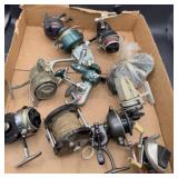Large amount of miscellaneous fishing reels