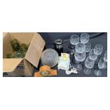 Collectible drinkware, small mantle clock Winnie