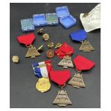 Vintage music pens/metals