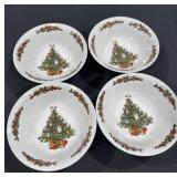 4 Christmas soup bowls