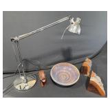 Desk, light elephant bookings, bowl