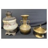 Antique oil lamp/metal ware
