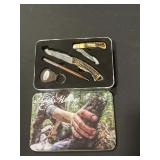 Old Henry pocket knives in case