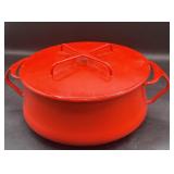 Red granite pot with lid 8.5 inch wide