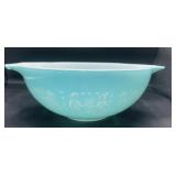 Pyrex 4 Qt mixing bowl