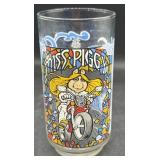 Miss Piggy McDonaldï¿½s, Glass