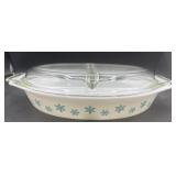 Pyrex  1 1/2 quart snowflake