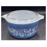 Pyrex small casserole with lid