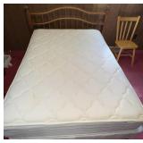 Full size bed   clean